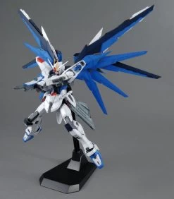 Bandai MG 1/100 Freedom Gundam (Ver 2.0) -Model handmade eaa3446c be28 4733 9ad2 ee2d0aebcf89