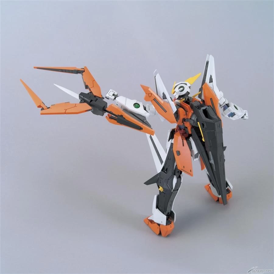 Bandai MG 1/100 GN-003 Gundam Kyrios 8 Bandai MG 1/100 GN-003 Gundam Kyrios - Image 8